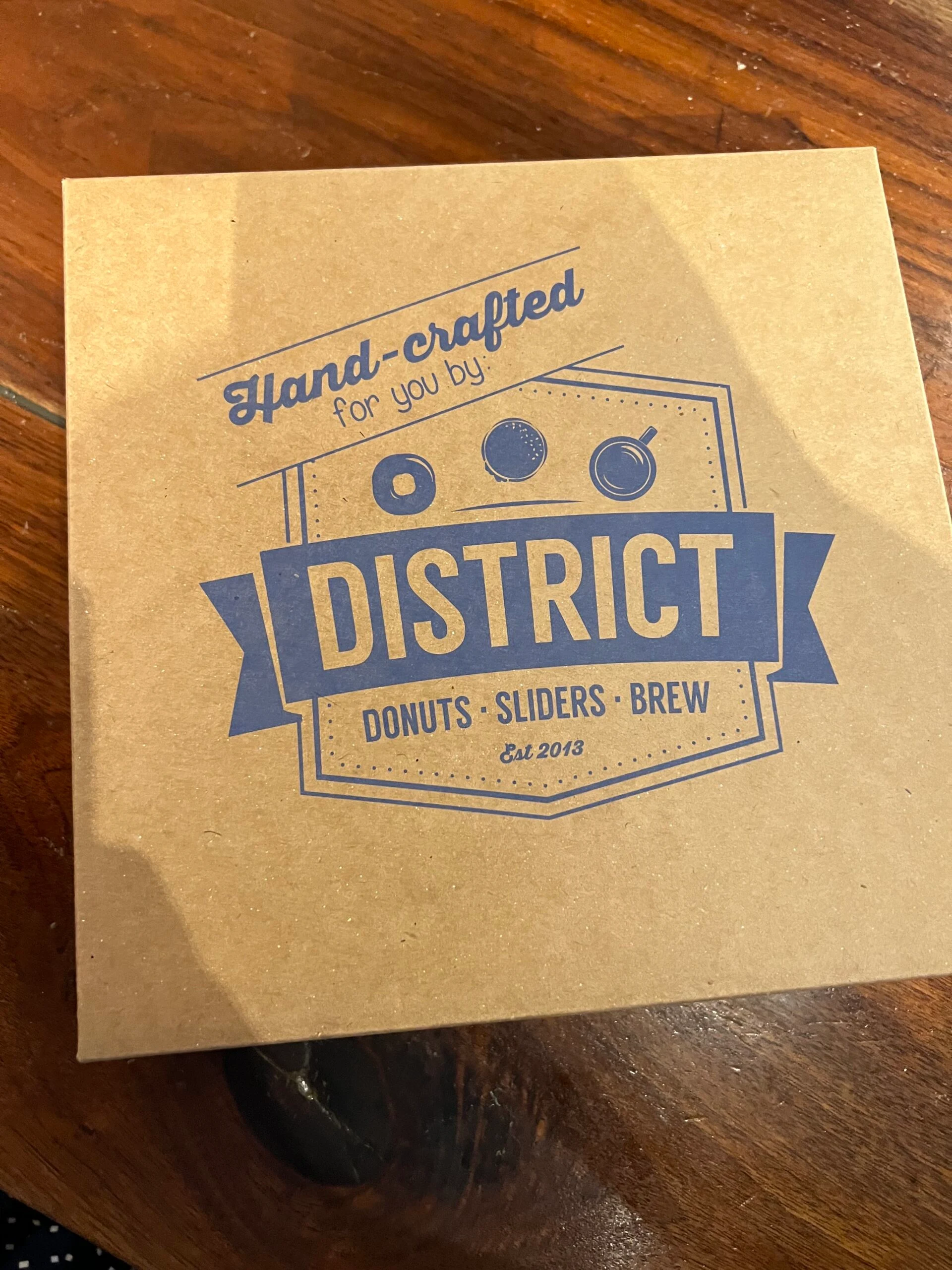 District donuts box for reference.